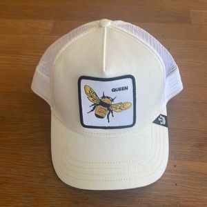 Goorin Brothers Queen trucker hat. White.